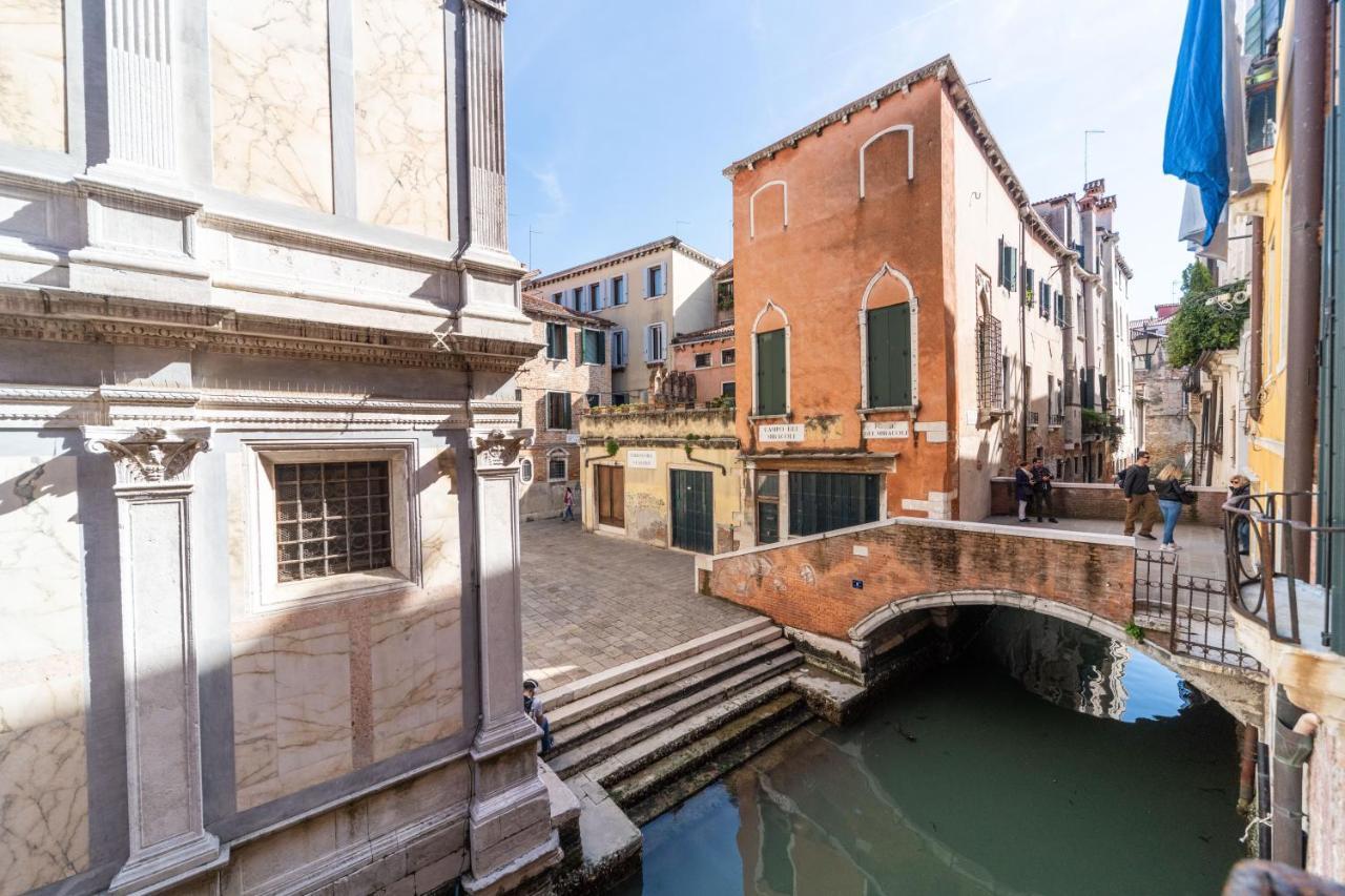 Palazzo Miracoli Apartments Venesia Bagian luar foto
