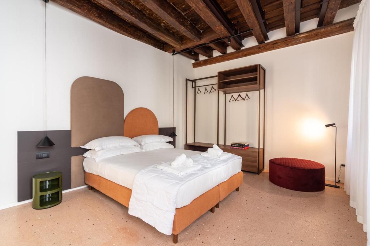 Palazzo Miracoli Apartments Venesia Bagian luar foto